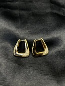 Argola Triangular Crav