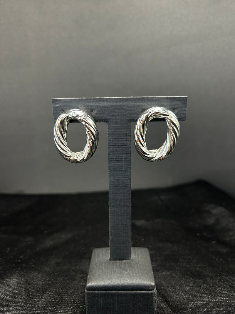 Argola Frontal Oval Torcida